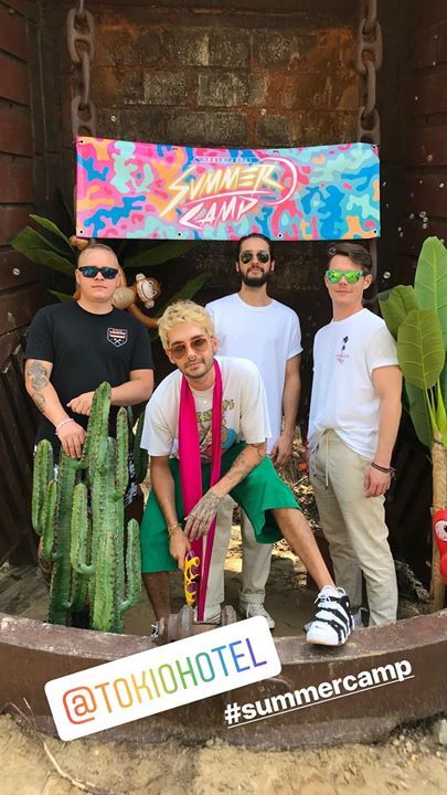 Kaulitz__Bill's tweet photo. https://t.co/9lTSlG82oE