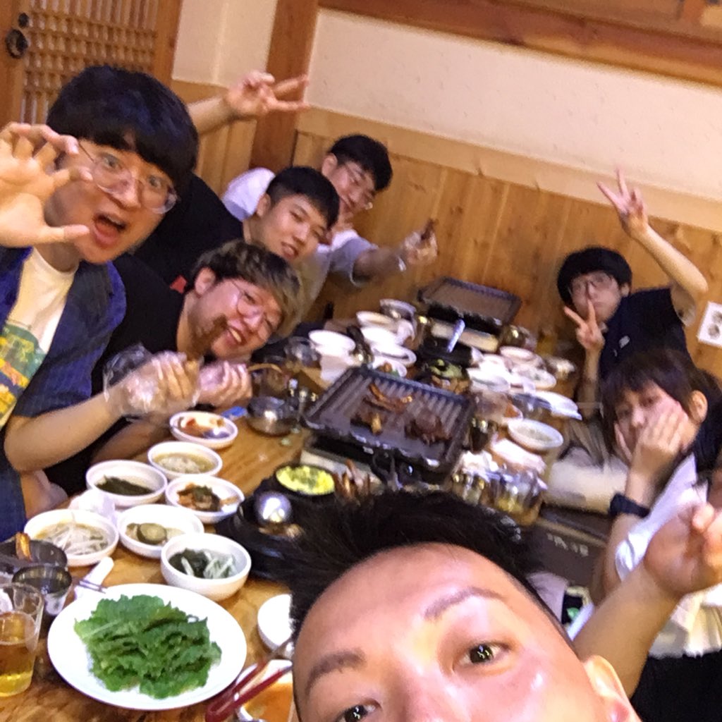 ssc_handlebar's tweet photo. この後
21:00から
#ネオンファジー 💡👻💡 https://t.co/1nfSlFJ25d