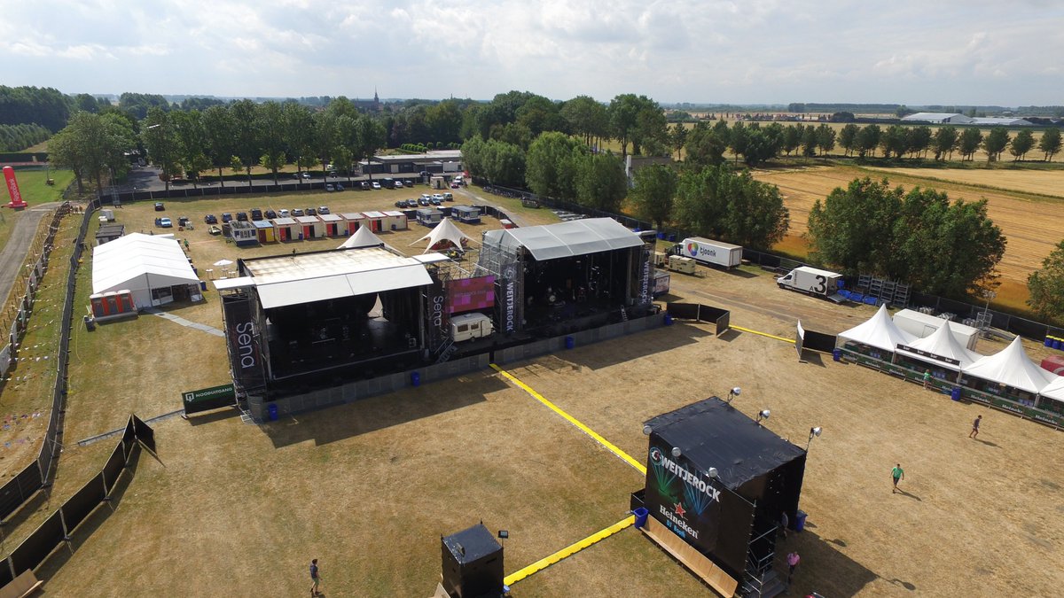 WeitjeRock's tweet photo. We are open!! #WR2018 #VANSTART https://t.co/oYGdFSJJ66