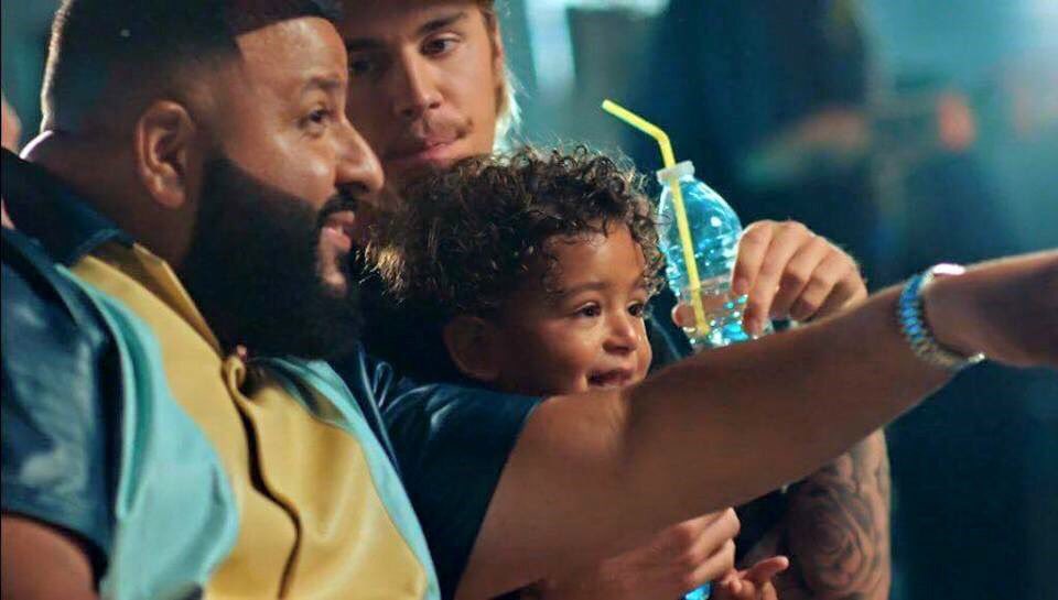 RajBelieber27's tweet photo. #justinbieber Coming For #1
It Feels So Good To Hear Justin'S Vocals again. I'm Blessed ❤😭
#NoBrainerOutTODAY #NoBrainer #NoBrainerOutNow @justinbieber @djkhaled @chancetherapper @QuavoStuntin #DJKhaled #ChanceTheRapper #quavo #JustinBieberYouAreMyGreekGodOfMusic https://t.co/JRw0Ym751F