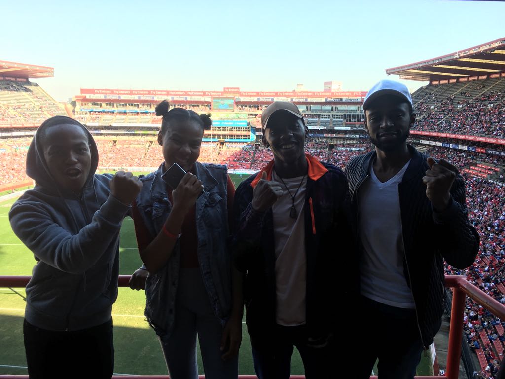 VodacomRugga's tweet photo. The smile can be seen from the other side of the stadium 😀 @Vodacom client Kutlwano Ngema experienced a game day like no other. VIP transport, Emirates Airline Park Suite tickets, handing over the Vodacom Man of the Match Award and a win! #RedExpectMore. https://t.co/uoli8ePbKW