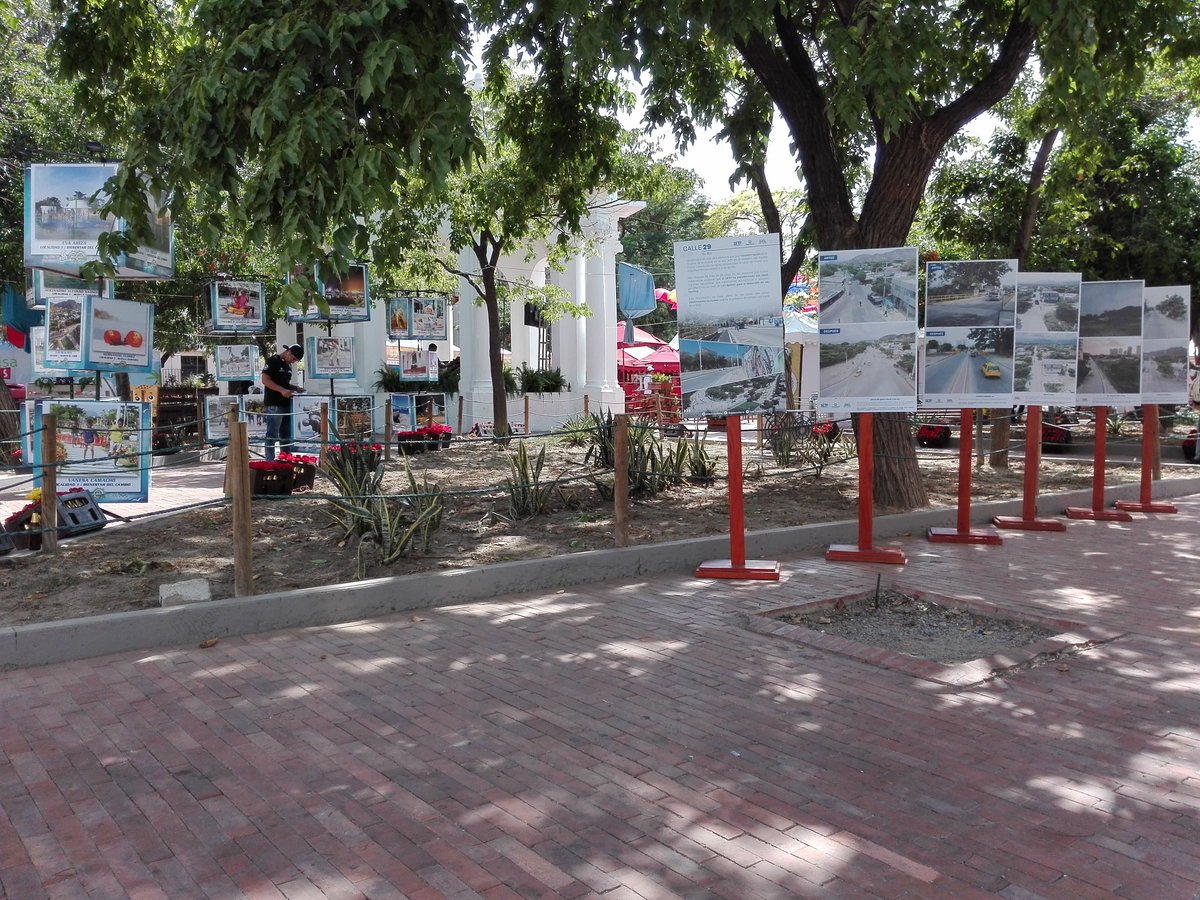 SETPSANTAMARTA's tweet photo. ¡Acercate! Ven y aprecia las obras del cambio, hoy estamos acompañando #FotoMaraton en el parque de los novios en  @FiestaDelMarSM https://t.co/5IwbOEbUhD