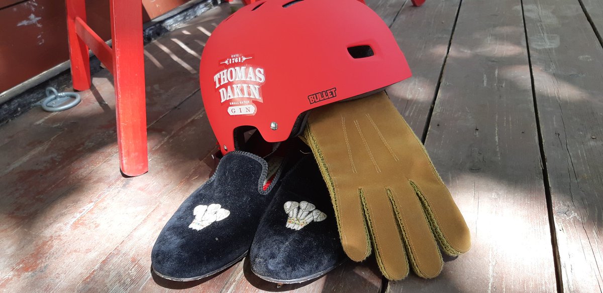 Thomas Dakin Gin tweet media