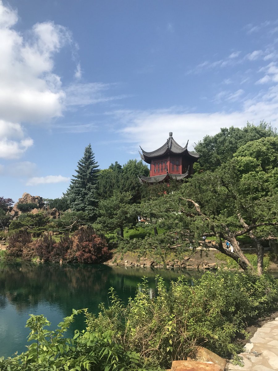VictoryCruise's tweet image. Second stop: Montréal Botanical Garden 🌸 🌱🐜 @EspacePourLaVie  #Montreal #SailingWithVictoryII #VictoryII