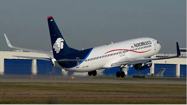 FarmLinkMx's tweet photo. Mexico sends fruits and vegetables to the world by plane https://t.co/4oq0IFiPfR #freshproduce #avocado https://t.co/a057EOu1Xc