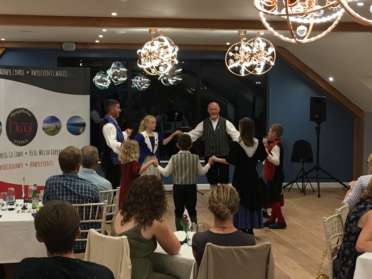 Dawnswyr Talog tweet media