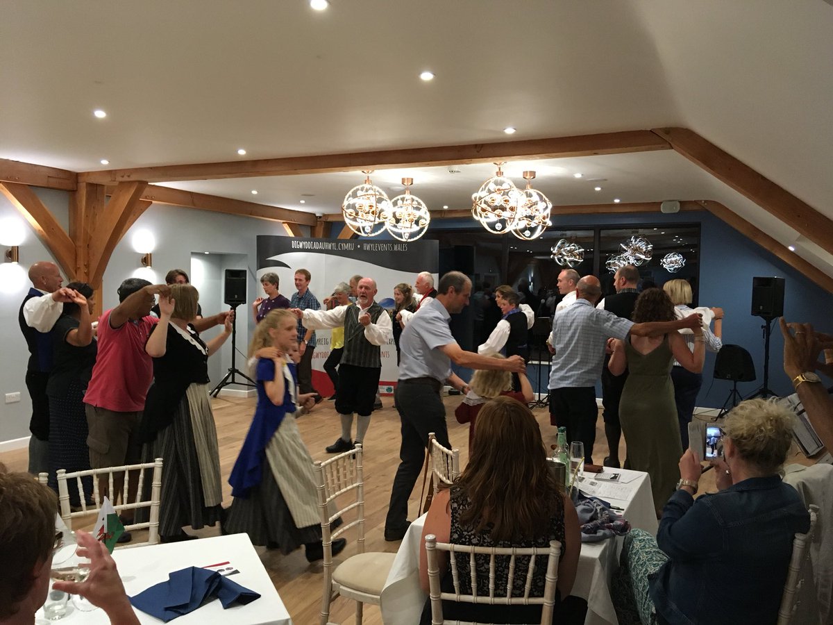 Dawnswyr Talog tweet media