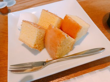 クラブハリエの焼き立てバームクーヘンが食べ放題 守山玻璃絵館で楽しむケーキバイキング Sweetsvillage スイーツビレッジ