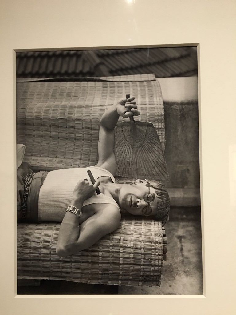 GrosseGuille's tweet photo. Retour sur l’expo Foujita @museemaillol à l’heure de la sieste... https://t.co/XXP6PJEmzX