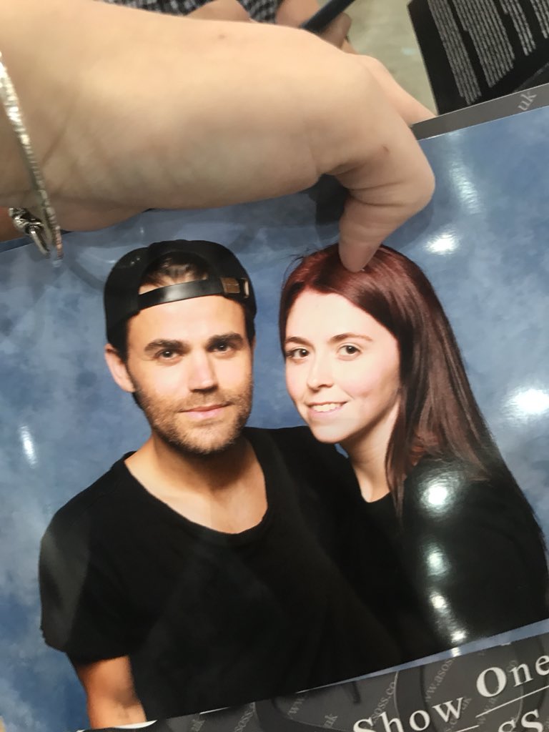 ellthorntonx's tweet image. I’m actually crying, I finally met Paul after 6 years 😭😭😭❤️ Thank you so much @paulwesley