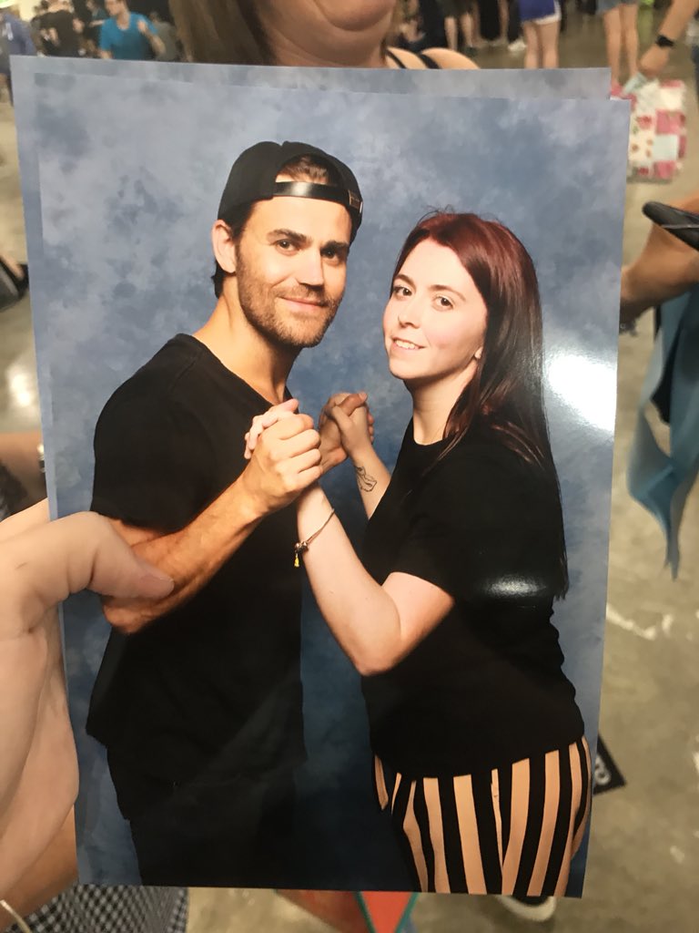 ellthorntonx's tweet image. I’m actually crying, I finally met Paul after 6 years 😭😭😭❤️ Thank you so much @paulwesley