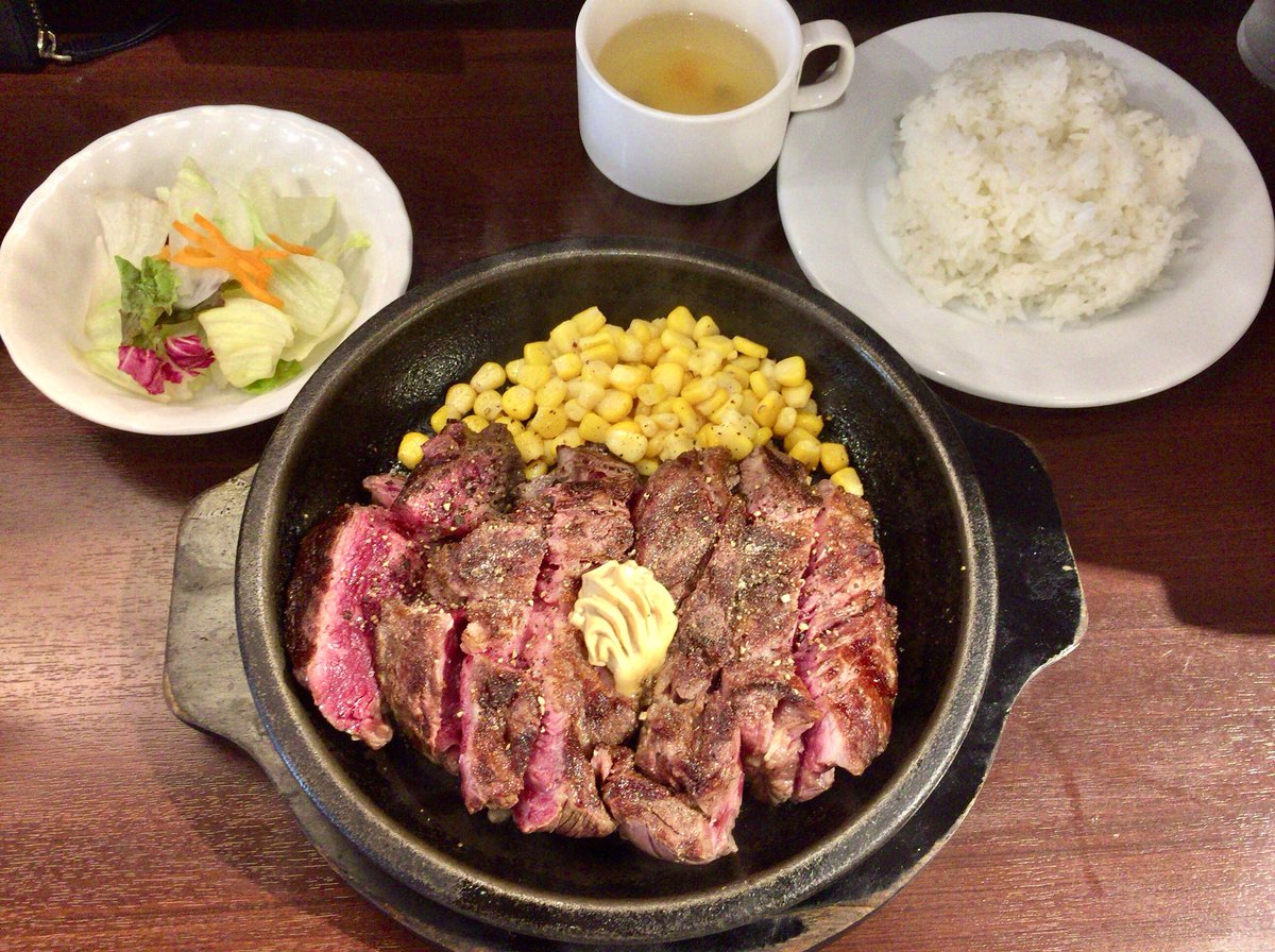 kmfoodmemory's tweet photo. 三軒茶屋 いきなりステーキ へ！ランチタイムのワイルドステーキ450g。肉肉肉！星3.5 #いきなりステーキ #三軒茶屋 #ワイルドステーキ https://t.co/7QgUTPSUUV