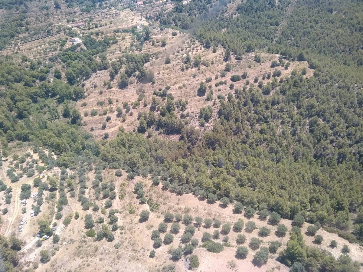Plan_INFOCAM's tweet photo. Imagen del #IFYeste #Albacete a las 13:21. Seguimos trabajando para dar el control. Toda la info oficial en Fidias. https://t.co/uyWY9IuX4c