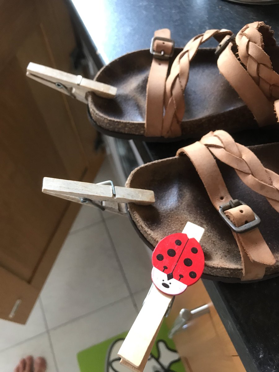 warwickshirecwb's tweet photo. Post tour shoe repair complete alas, we don’t seem to have enough pegs to put any washing out! #WhereAreAllThePegs? #SomeoneMustKnow https://t.co/lvwrPepuod