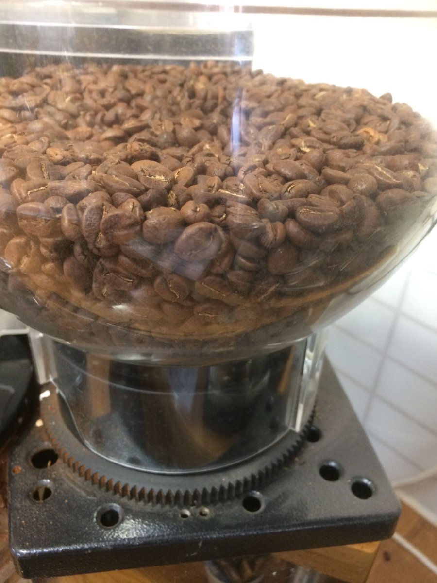 Bushelbox's tweet photo. If you are feeling a bit chilly 🤣then why not pop into our #coffeeshop for a nice warming cup of locally roasted coffee from @hotnumbers, pot of loose leaf @kandulatea or a @MarimbaWorld hot chocolate!😉😁 #WeekendRelaxation #Cambridgeshire #Windyweather. Plus cake &amp; cold drinks https://t.co/XW34iuWbEj