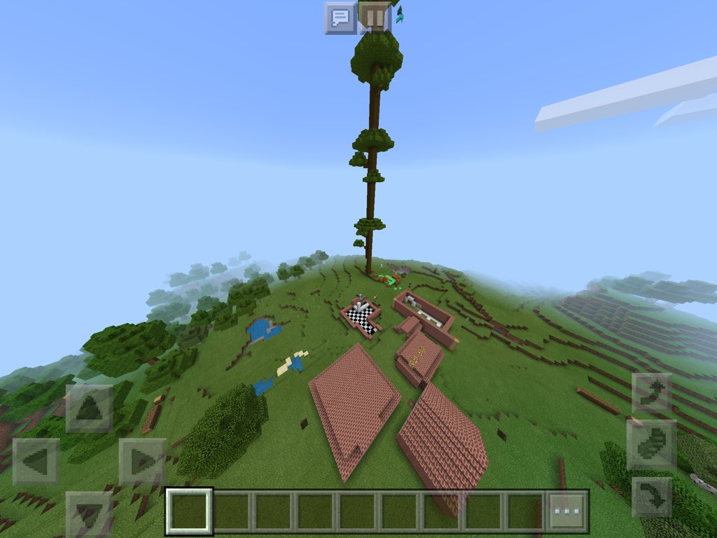 gateslibraries's tweet photo. We made Beanotown in #Minecraft this morning @ #BirtleyLibrary. Complete with school, houses, hot tub and roller coaster! #MischiefMakers https://t.co/wVPuRxiWHw