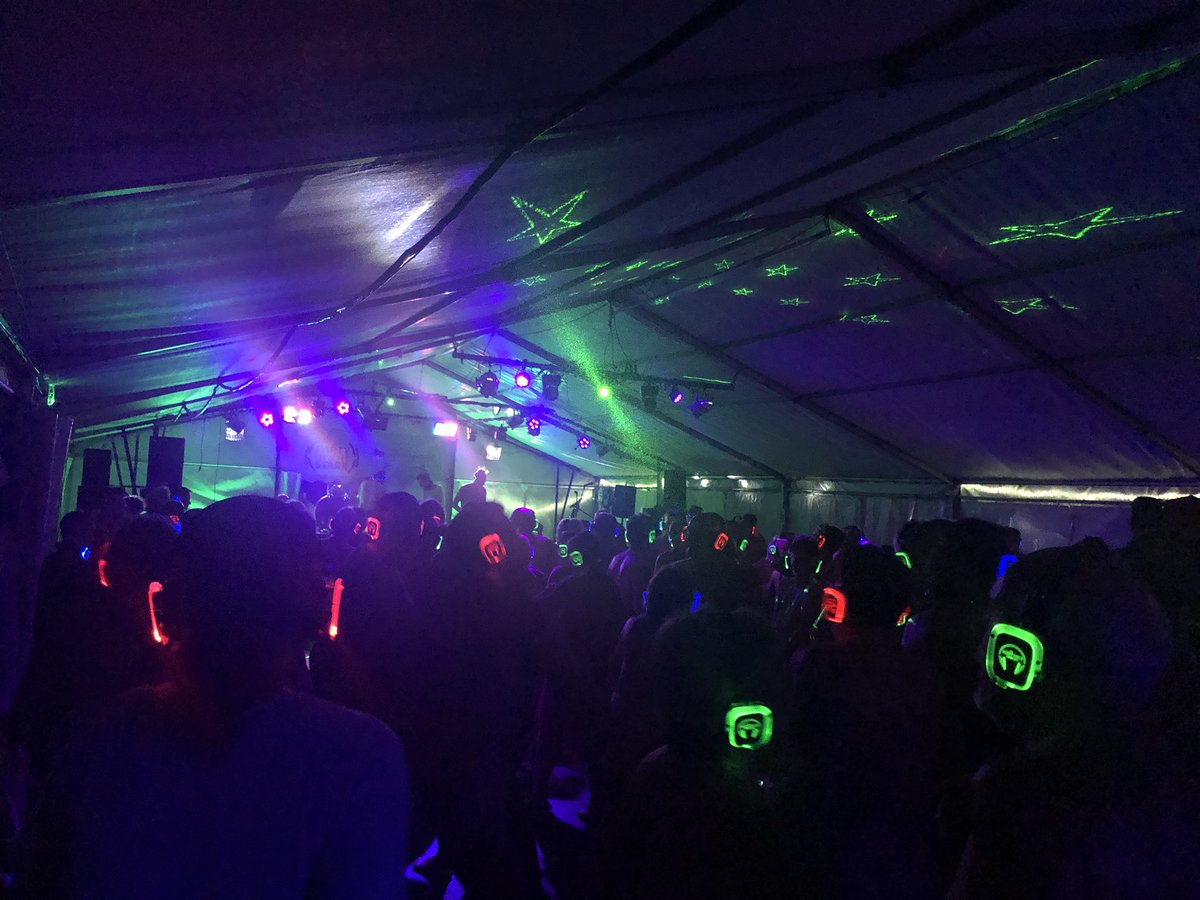 natfound's tweet photo. Amazing first night of #PitS18 . So many great dancers & did we mention the amazing voices here! Didn’t realise we had such great vocalists at the #silentdisco 🎤🙉 #singinginthebuff #dancinginthebuff #livemusic #musicfest #wherebareisbeautiful https://t.co/twWb8dkGvQ