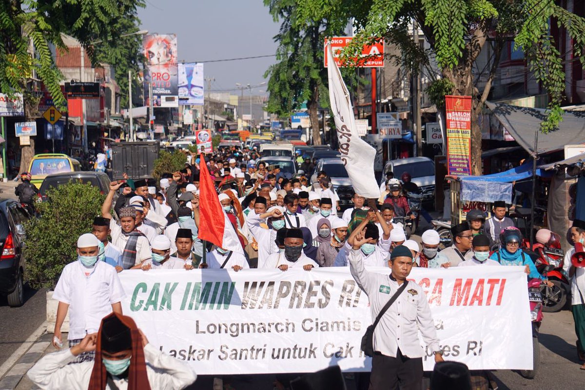 CJr_986's tweet photo. Hari Ke 9.. Tanpa Lelah Para Pejuang JOIN2019 Tetap Semangat Menuju Cita-Cita #CakIminTheNextWapres2019
 
Salam #Join2019

#LongMarchSantri
#CakIminWapresHargaMati
#JOIN2019
#JokowiCakimin

@jokowi 
@cakimiNOW https://t.co/ZwjQQ6MRRq