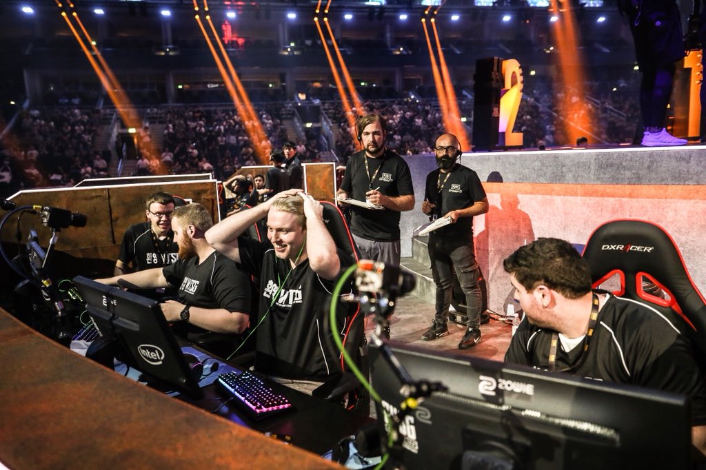 PUBG's tweet photo. The HYPE is real. In less than one hour, the FPP tournament begins here in Berlin at #PGI2018. LET’S. GO.
The PUBG Global Invitational is Powered by @Intel.
Watch live: https://t.co/aewww09egm https://t.co/LkpY0eycDw
