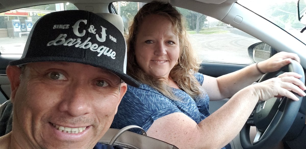 VeroTime_610's tweet image. S.A. here we come! #SeaWorld #familytrip #nosoftball