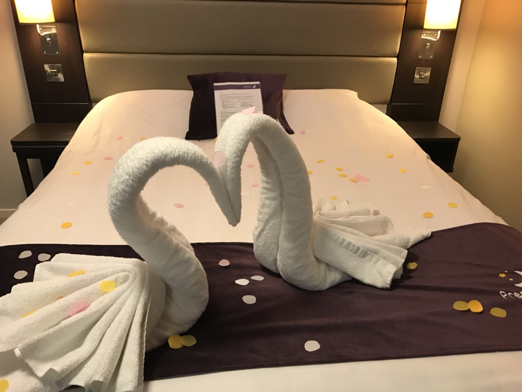 GeorgianaMalaeru tweet media