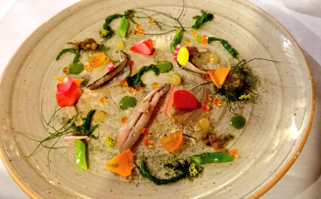 LaConsiglieria's tweet photo. .@paoloigna1 -
#animelle e #alici .. di #Siena #ristorante @PARTICOLAREdS
#chef #DanielCalosci
@anboemo @Barbaga3Gaetano @Andrea_Radic @cittameridiane @MilenaLazzaroni @IlMattinoFoggia @gitlchefs @ilgastronauta @FlipRuth @ItalyzeMe @DiscoverSiena @SienaResearch @flaviaricciuti https://t.co/vSVq0xa3U8