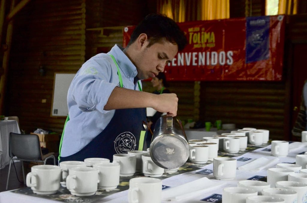 PerfectDailyG's tweet image. Cupping some of the best coffees from Ibagué at “Lo Mejor de Tolima” with @inconexuscoffee ☕️🇨🇴