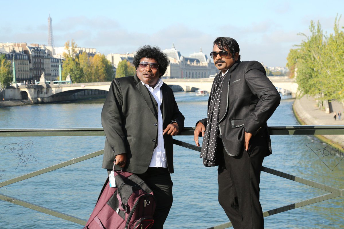 AliveYashraj's tweet photo. Some HD Glimpse Of #Junga Starring #VijaySethupathi And #Sayyeshaa. The Don Look Is Killer isn't it ??
#JungaFromToday #JungaBlockbuster @vijaysethu_offl @sayyeshaa #SaturdaySwag #Saturday https://t.co/iRST7iY2a4