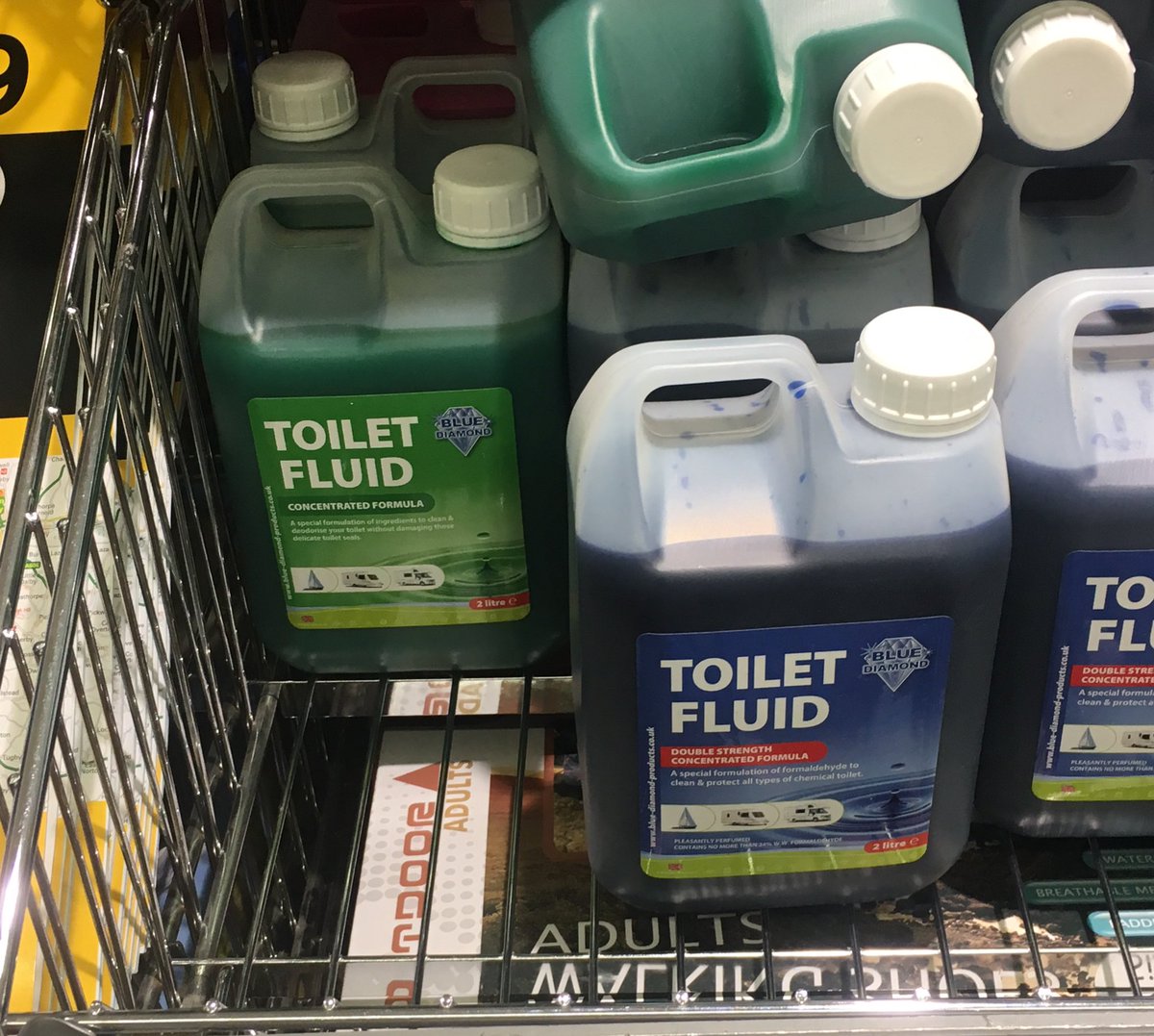 whiteleyjon's tweet image. Damn, should I get Salt &amp;amp; Vinegar or Cheese &amp;amp; Onion?