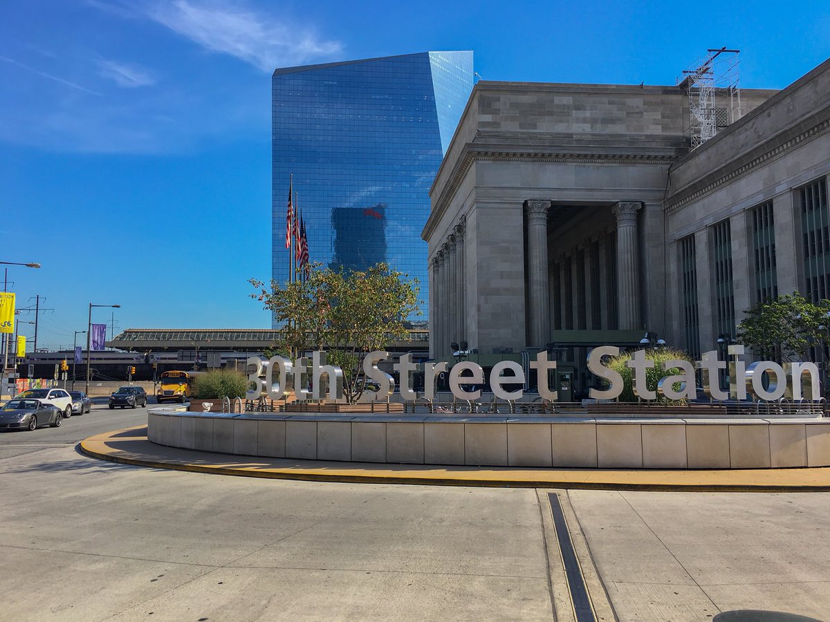 #morningmotivation 🤨 #philadelphia #philly #30thstreetstation #phillystation #amtrak #phillyphotography #saturdaymorning