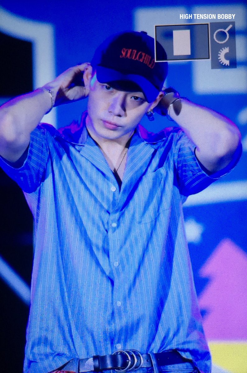 ht951221's tweet photo. 180728 OAK VALLEY CAMPING FESTIVAL #바비 #bobby https://t.co/wyJlbF7yHK