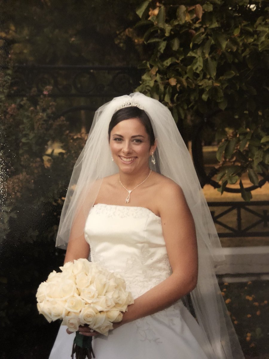 JonathanGiokas's tweet photo. Happy 40th Birthday to the beautiful @lrgiokas!  We love you!! https://t.co/PYwYGOl7jH