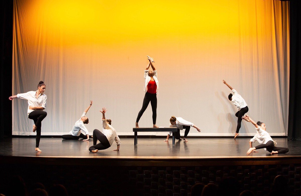 oldmilldance's tweet photo. Happy National Dance Day! We love to dance in Anne Arundel County Public Schools 😉 #dancemademedoit https://t.co/mIBg1kYd72
