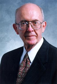 WorldOil's tweet photo. URTeC 2018: Veteran expert says PRMS may be better reserves reporting method than #SEC #URTeC2018 UH Photo: Texas A&M University Professor of #Petroleum #Engineering John Lee https://t.co/mLngHfGA8J https://t.co/aJxKtCWo9q
