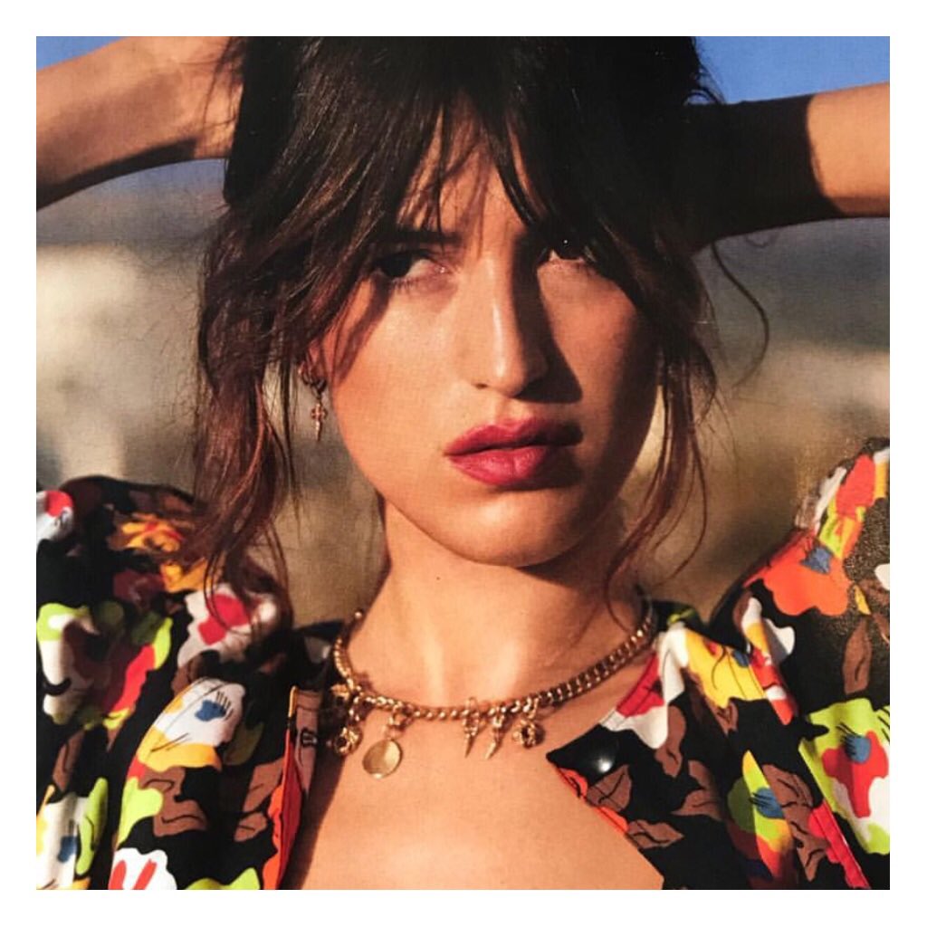 ~x~ coolest co-lab for <a href="/matchesfashion/">MATCHES</a> between talented Jewellery designer <a href="/oritelhanati/">Orit Elhanati</a> and cool cat <a href="/alexcarl/">Alexandra Carl</a> 📸 by <a href="/costumedk/">Costume</a> #danishdesign #jewellerylove
