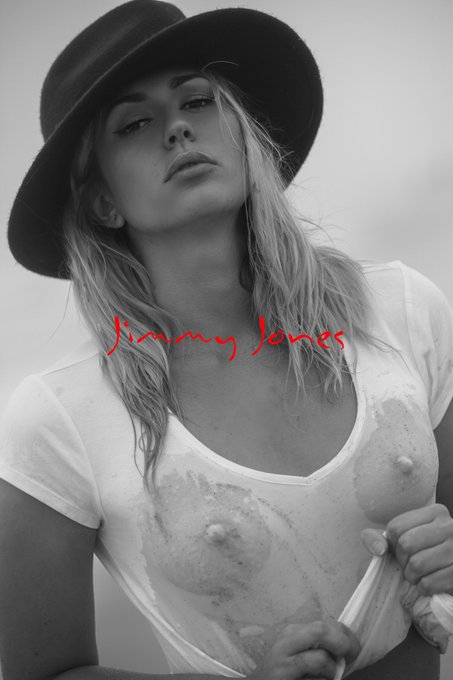 Let&rsquo;s stop the nonsense of wearing bras to cover something up. 🍋🍋 I used to cover my small size or too<a href="/tag/myvacay"class="tags"><span>#myvacay</span></a>
