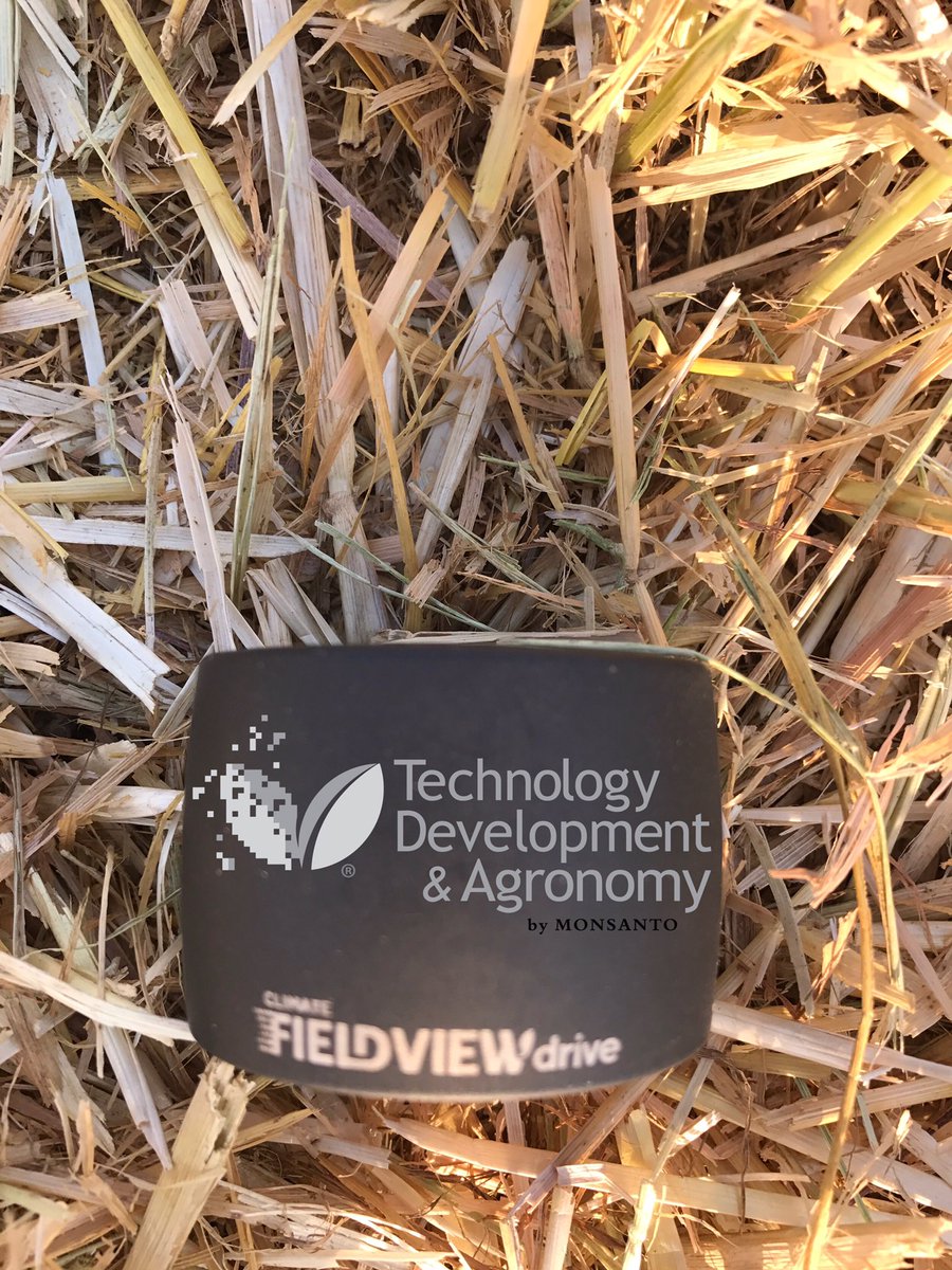 ondro_'s tweet photo. @MonsantoCo & @climatecorp @FieldView test at #CzechRepublic π¨πΏ | #ClimateLife #ClimateFieldView #FieldView #FieldViewDrive #SeedYourSuccess #TechnologyDevelopmentAndAgronomy https://t.co/67s3ZKwrgn