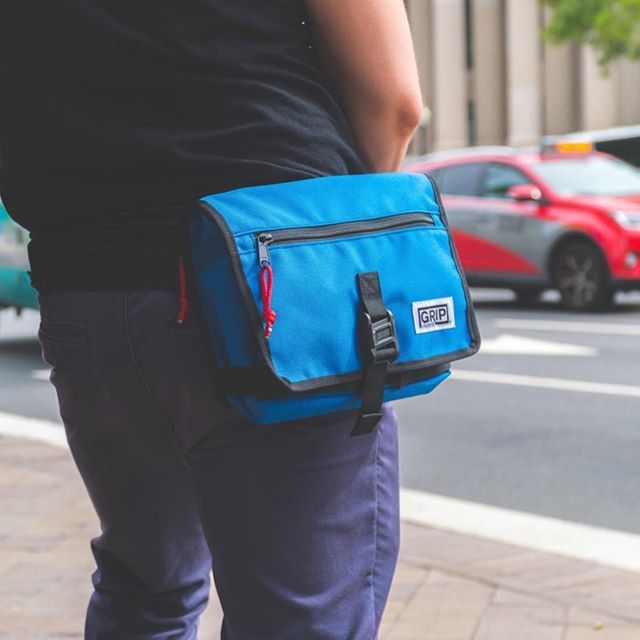 gripunlimited's tweet image. THE DAILY KIT // On your hip, across your shoulder, on your handlebars or on your frame - it's our most versatile bag. #gripunlimitedbags
#ridewithgrip
.
.
.
#hippack
#everydaycarry
#gear
#bikebag
#dccyclists
#bikelife
#bikeDC
#optoutside
#urbancyclist
#… ift.tt/2mOlxh5