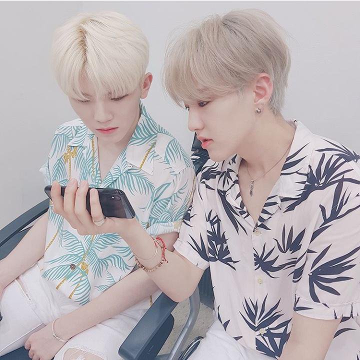 This time jihoon upload it not soonyoung  it's the first time he upload picture under [17'S 우지] with other member and the first person to do that he choose soonyoung ;;;n