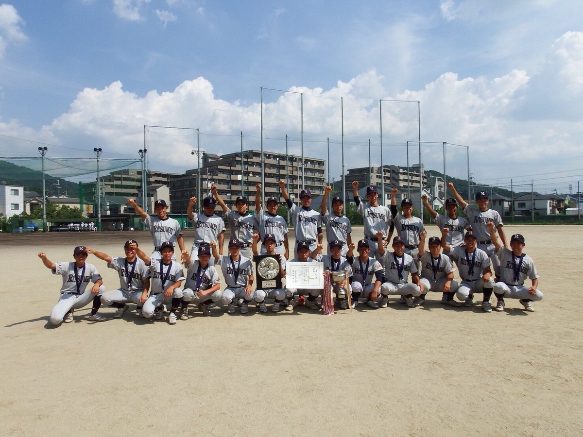 kousuke042577's tweet photo. 最高の仲間と出会い、そして野球ができてよかった！
全ての人に感謝！
みんなありがとう！ https://t.co/mxo10DqOAX