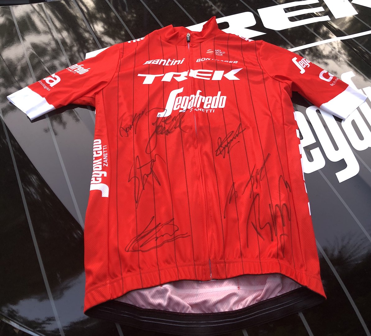 💥 For the final 5 days of the #TDF2018 we are giving away 1 signed  <a href="/SANTINI_SMS/">Santini Cycling</a> Red Team Jersey per day.
RT this Tweet and follow us for a chance to win.
We will select 1 random winner at the end of today (day 4)
Good luck! #TourdeTFS