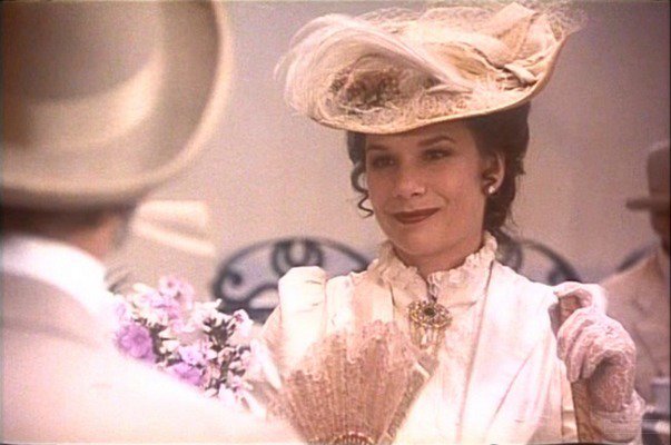 Monique van de Ven turns 66 today, happy birthday! What movie is it? 5 min to answer! 