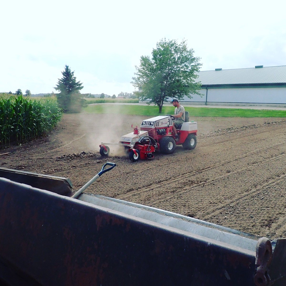 jenniferhuberts's tweet photo. Got told last night - “This attachment is great! I think I want one!” (Cuz the 8 attachments you have isn’t enough? 🤦🏼‍♀️) thanks @advanceJCB for fueling his addiction with being a #lawnenforcementofficer 🤣 https://t.co/MyK8XLBVZe
