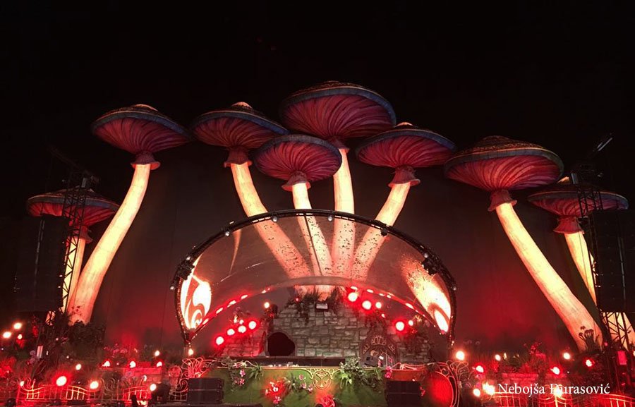 #tomorrowland2018 <a href="/tomorrowland/">Tomorrowland</a> 
Photos 
remixpress.com/tomorrowland-f…