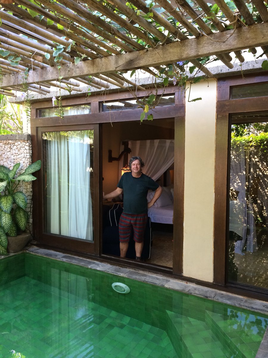 Prue & David tweet media