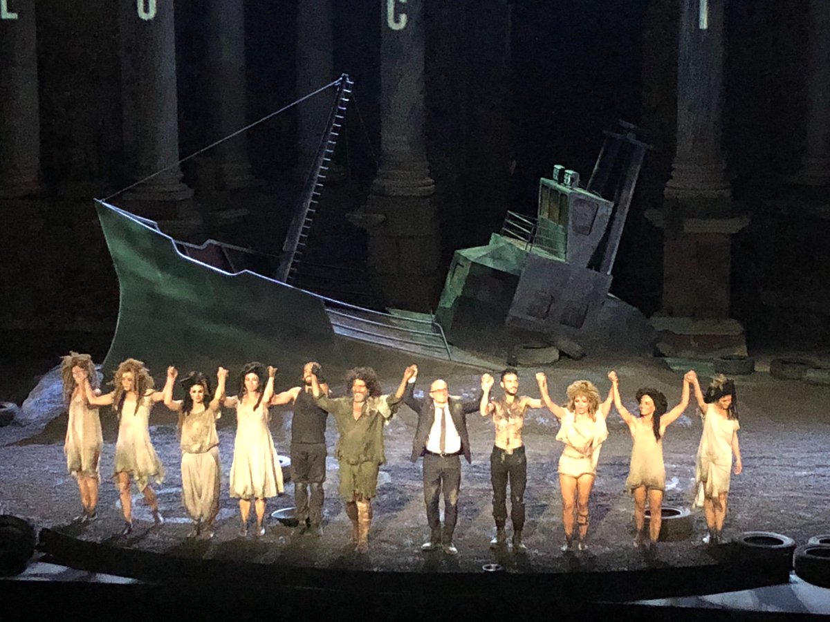 miriamnago71's tweet photo. @mabelcaron @lobelaluz @Festivaldemerid Estupendo Filoctetes q disfrutamos anoche en Merida. Enhorabuena!!! @pedrocasablanc @PepeViyuelactor @JCimarro https://t.co/b2XEDTzxc9