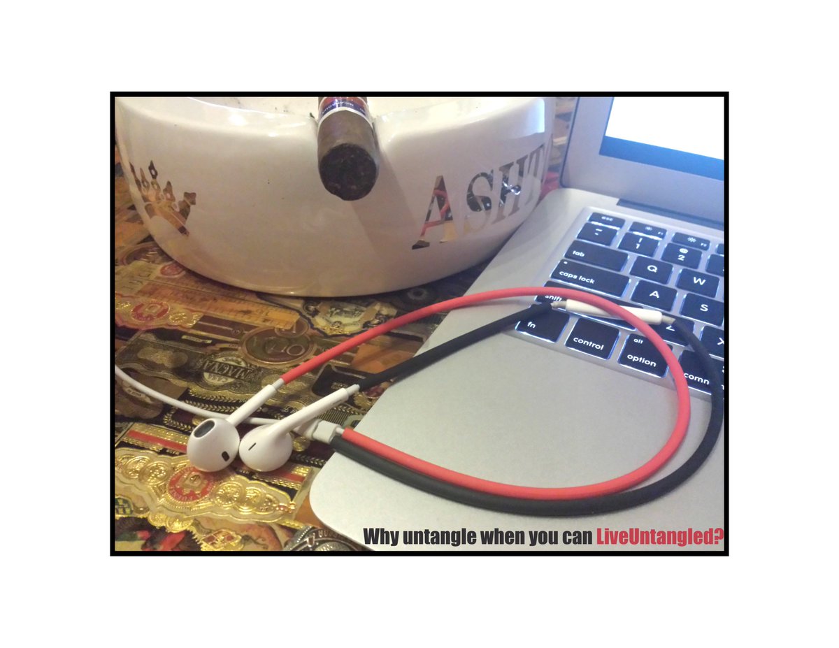 CordSkinz's tweet photo. Why untangle whilst you're chillin?
#headphones #accessory #liveuntangled https://t.co/C1Kjkm9abi
