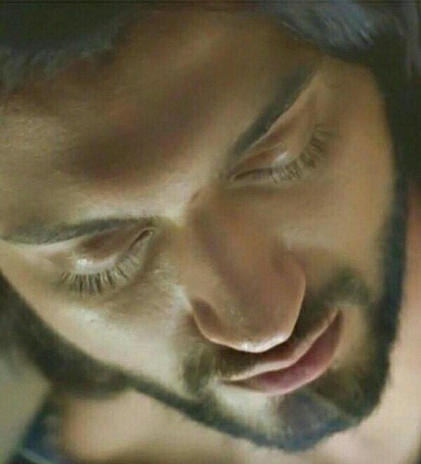 blazing_scars's tweet photo. @KUNAL_JAISINGH closed eyes caps are significantly aesthetic to die for his eyelids 😍 Shining twinkling with all it's glory 😙
#HBDKunalJaisingh https://t.co/PSLR64dfr8