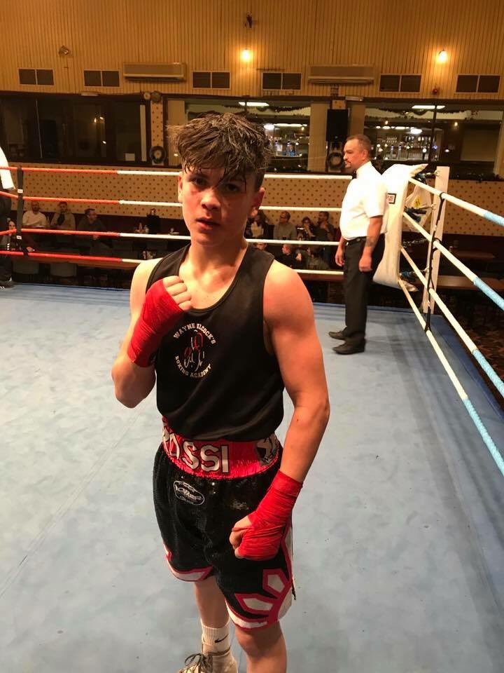 ElcocksBA's tweet image. Kevin does it again and books his place in tomorrows East Midlands box cup final alongside academy boxers Stevie Pitts and Jack Ross with only Nadeem falling short today in his semi final 4 entered 3 make the final, bring back that gold tomorrow 👊🏽👊🏽
