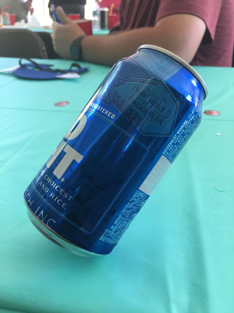 make_U_a_word's tweet image. .@davidblaine what U know about this???

#partymagic